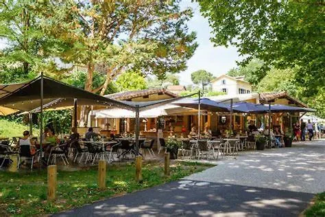 Emplacement Pour Tente Saint-Laurent-du-Plan